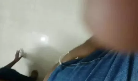 Tutto in uno dei porno film gay italiani 24
