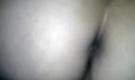 Il dialogo è spiritoso spiritoso e risposte mozzafiato Amelia a un conoscitore di video hot gay italiani sculacciata