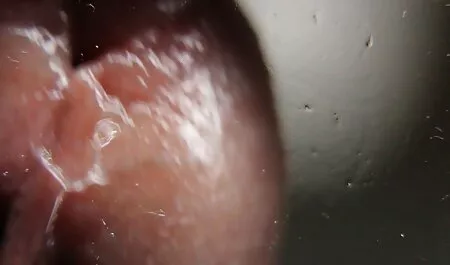L'inferno per le tette con gli aghi. xxx gay italiani