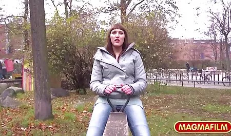 Sexy video gay amatoriali italiani ragazza coreana per il BDSM.